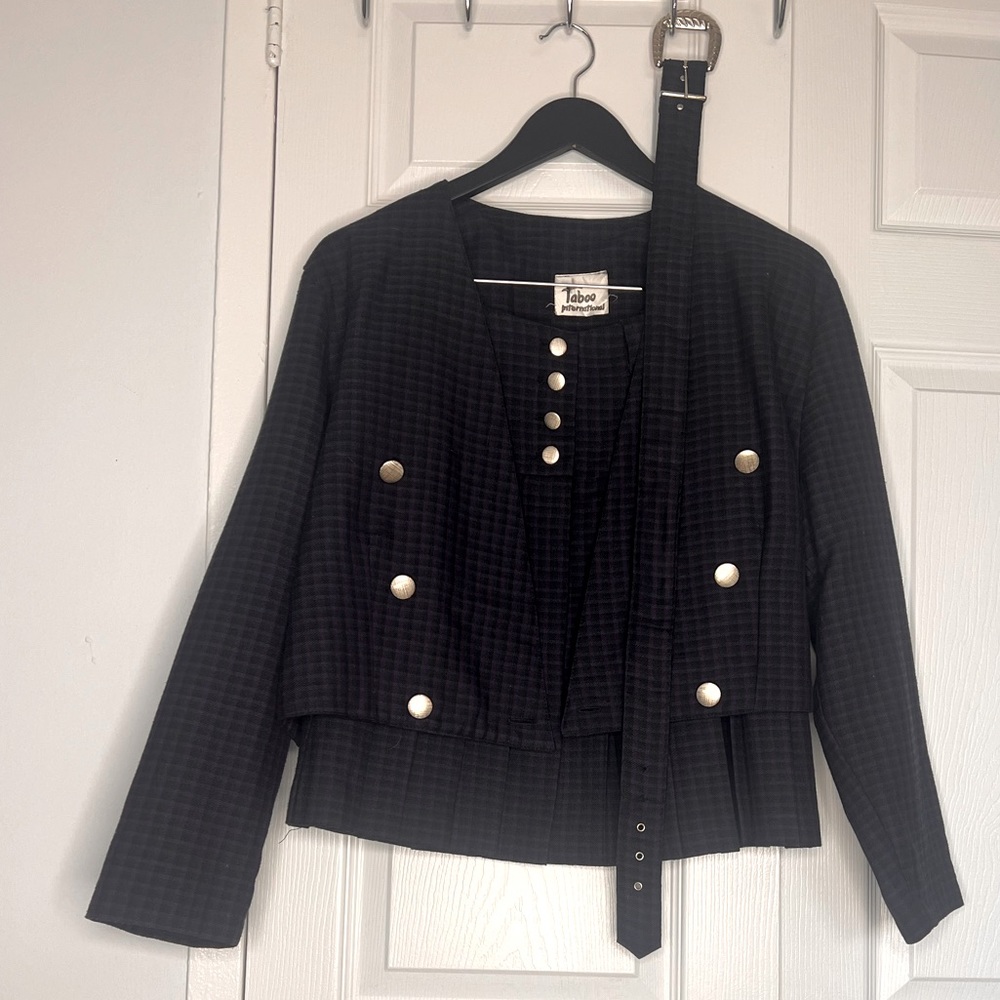 Vintage 2-PC with belt, cropped jacket and pleated skirt
